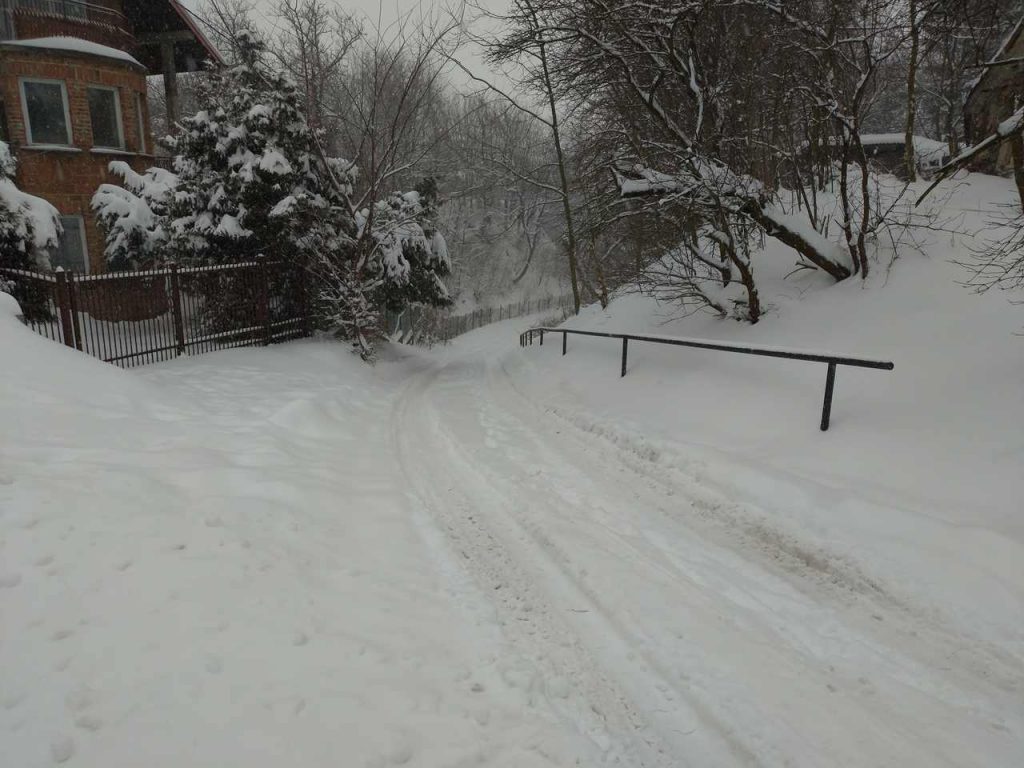 Jarosław w śniegu - 2021 - ulica Jarowa