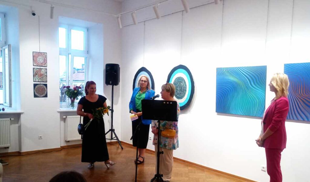 MULTI-IMAGES - wystawa u Attavantich-2022-zd.5